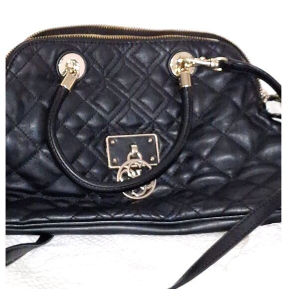 A Guess Vegan Leather Quilted Handbag Satchel Crossbody Black Trendy READ - Picture 3 of 11